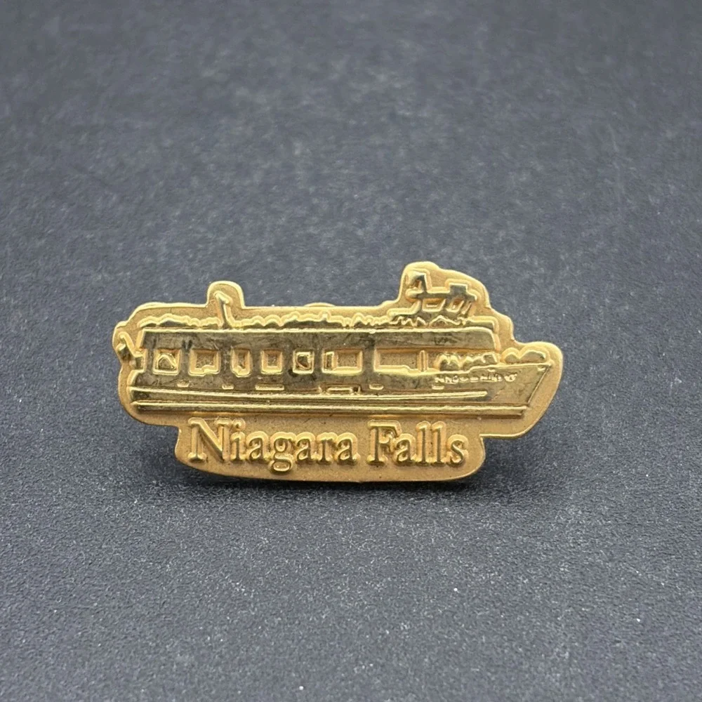 Niagara Falls Maid Of The Mist Gold Tone‎ Lapel Hat Pin